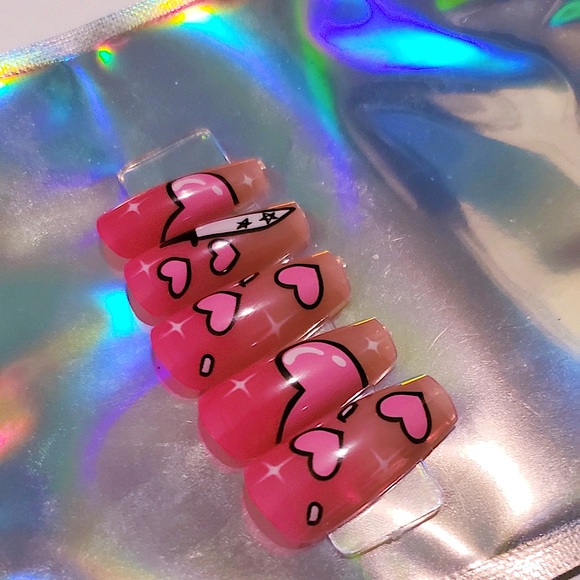 Other - BUY ONE GET ONE FREE❗️Heart Press On Nails 💖